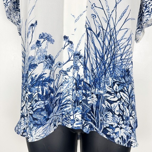 Elie Tahari Tiffany Silk Floral-Print Pearl Indigo V-Neck Short-Sleeve Blouse - Picture 4 of 15